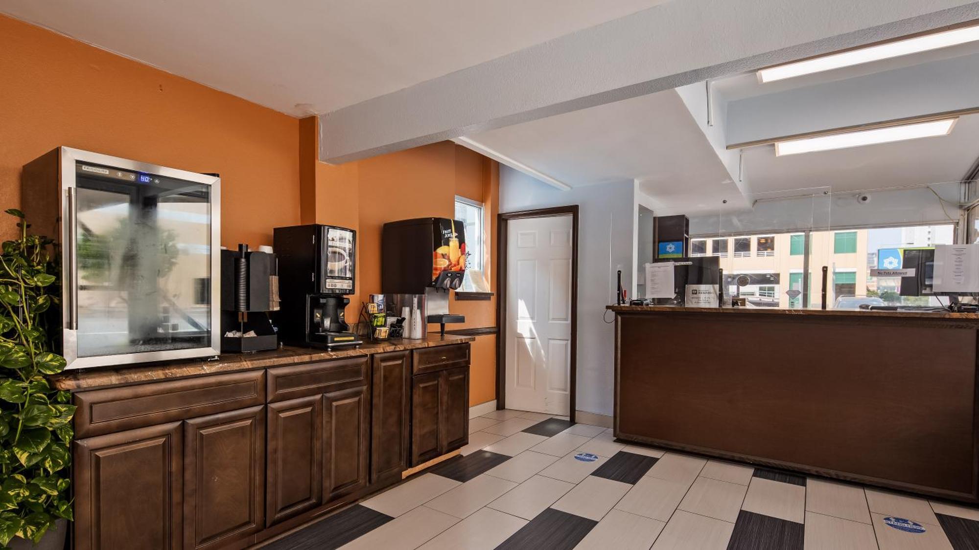 Surestay Hotel By Best Western Virginia Beach Royal Clipper Eksteriør bilde
